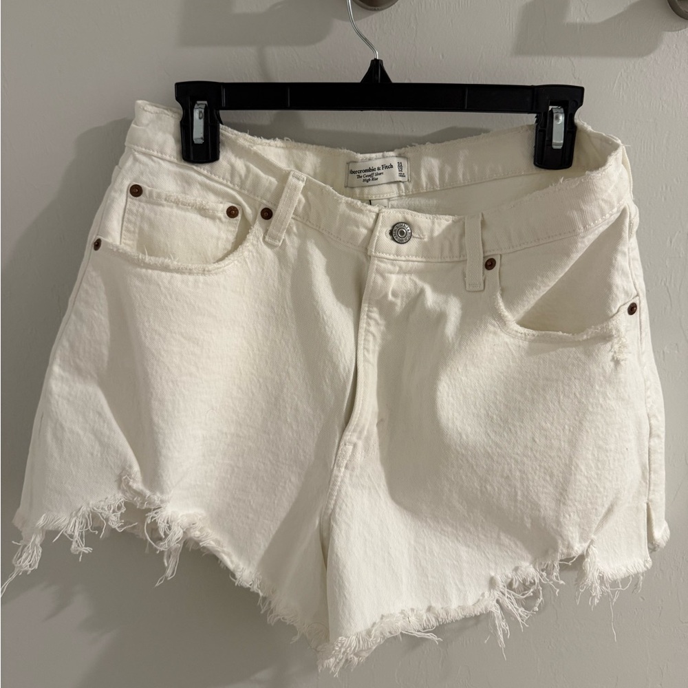 Size 12/31 Abercrombie & Fitch Curve Love The High Rise Cut Off Short White